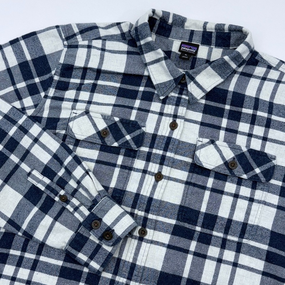 Patagonia Fjord Flannel Button Shirt Womens XL Blue White Plaid Organic Cotton‎